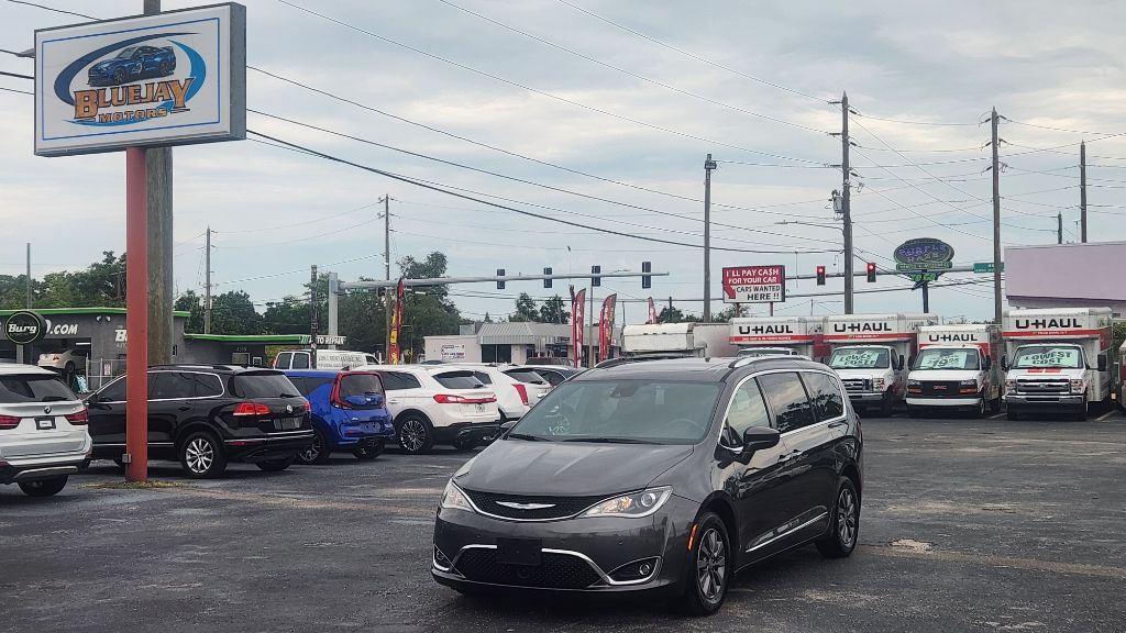 2019 Chrysler Pacifica Touring L Plus 35th Anniversary's photo